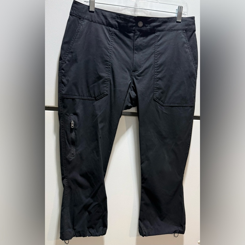 🍥Columbia Black Sporty Capri Pants